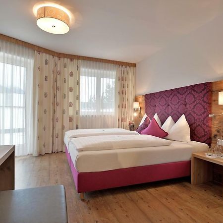 Hotel Tiroler Stuben Вергль Экстерьер фото