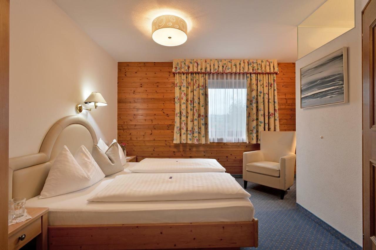Hotel Tiroler Stuben Вергль Экстерьер фото